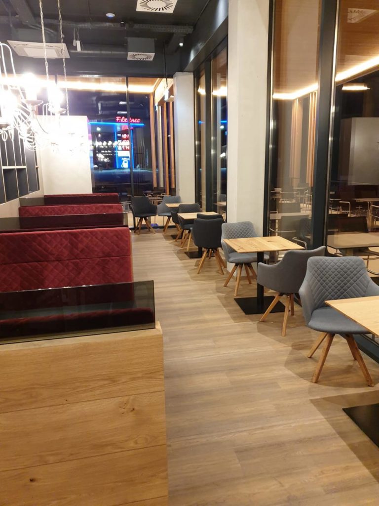 Johann Bistro Cafe Restaurant Faustmann Möbelmanufaktur